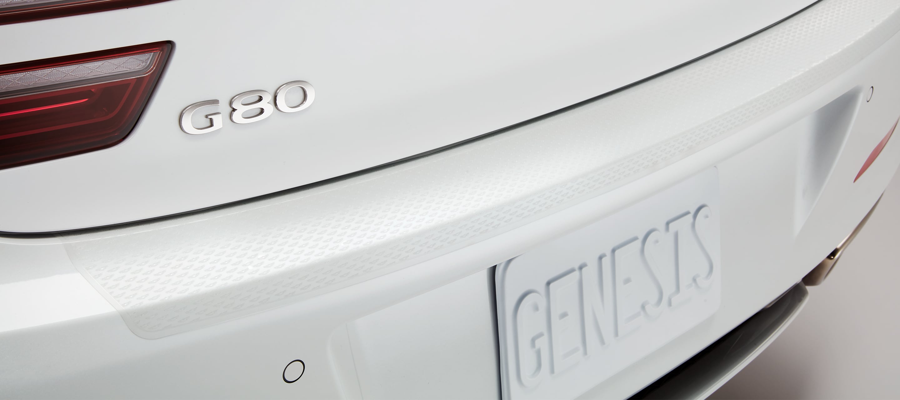 2022 Genesis G80 bumper appliqué.